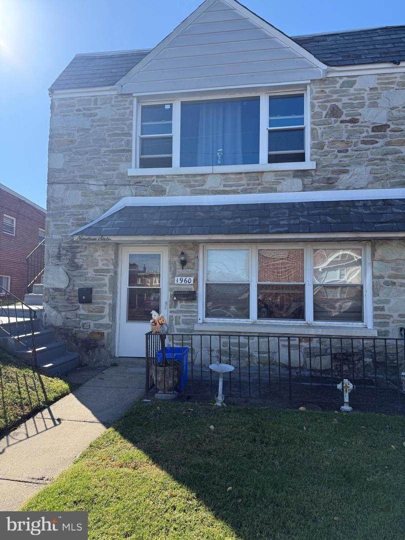 1960 Goodnaw Street - Photo 1