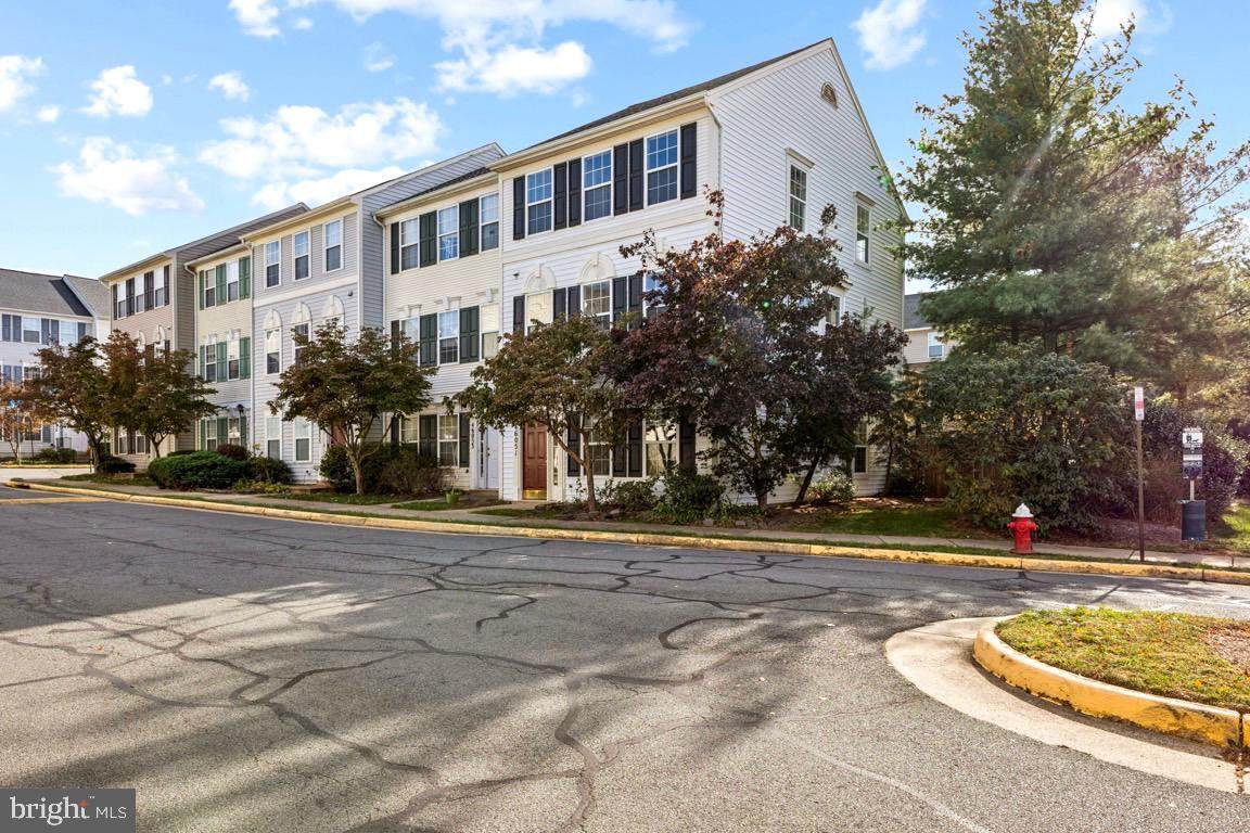 46051 Grammercy Terrace - Photo 1