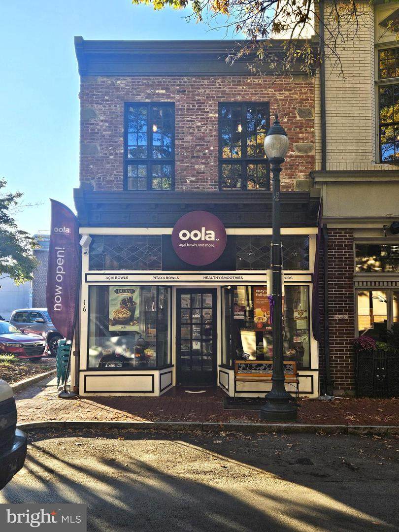 16 Gay Street - Photo 1