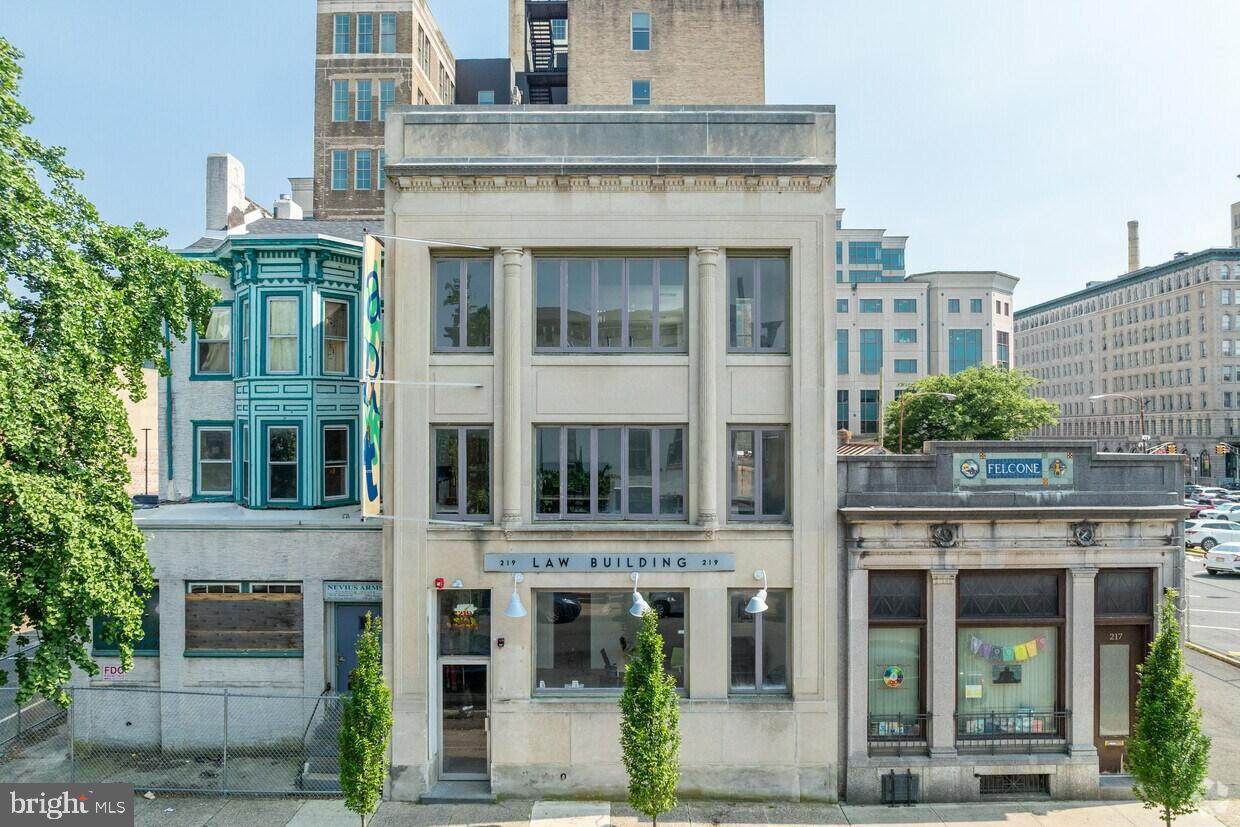 219 Hanover - Photo 1