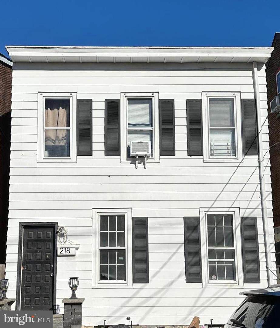 218 Bayard Street - Photo 1