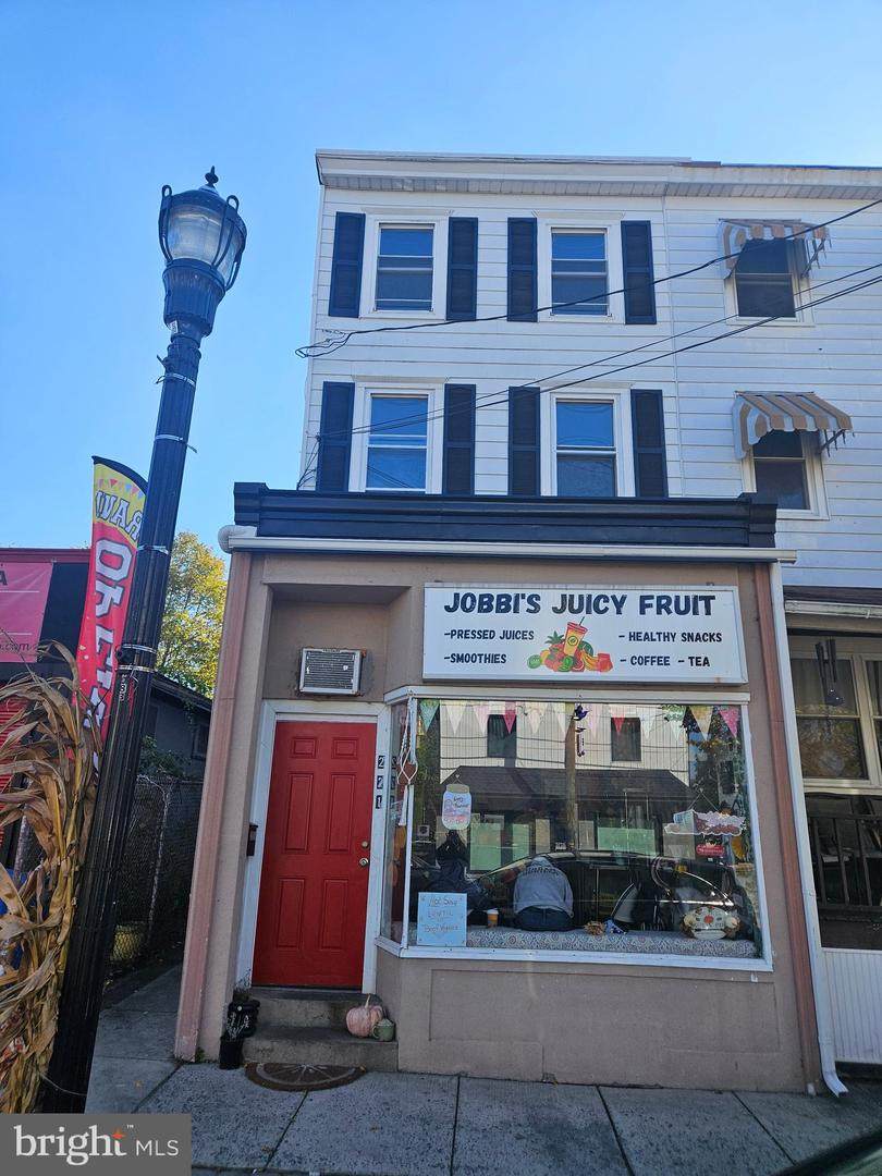 221 Broadway - Photo 1