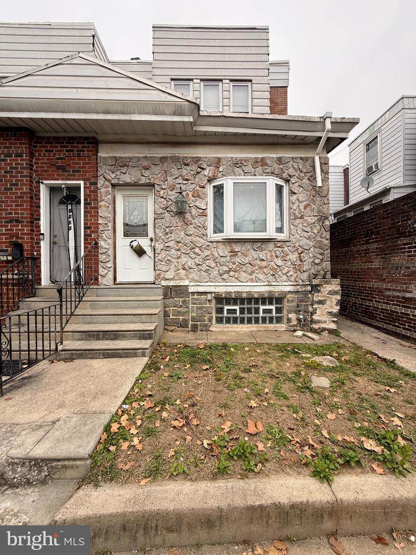 6211 Larchwood Avenue - Photo 1