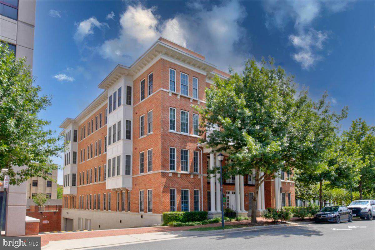 1023 Royal Street - Photo 1