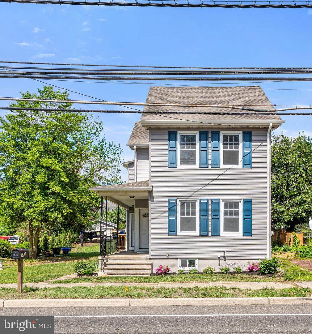 587 Main Street - Photo 1