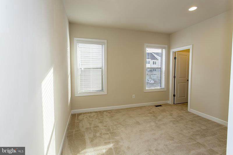 22521 Airmont Woods Terrace - Photo 1