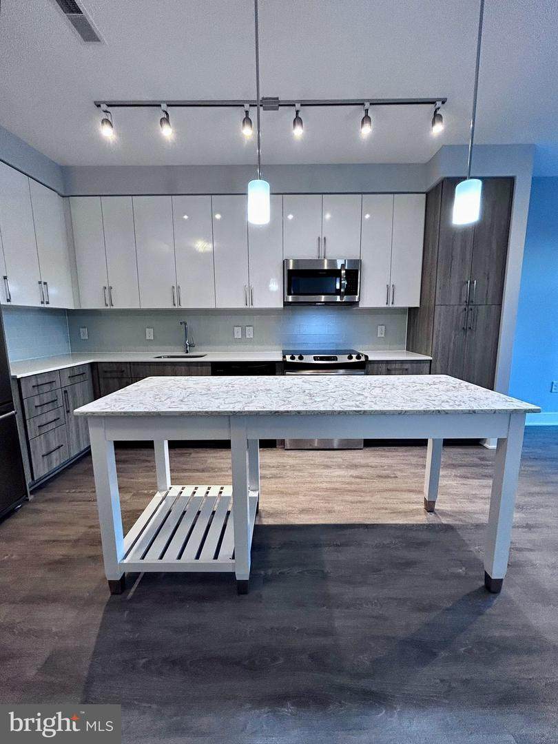 145 Riverhaven Drive - Photo 1