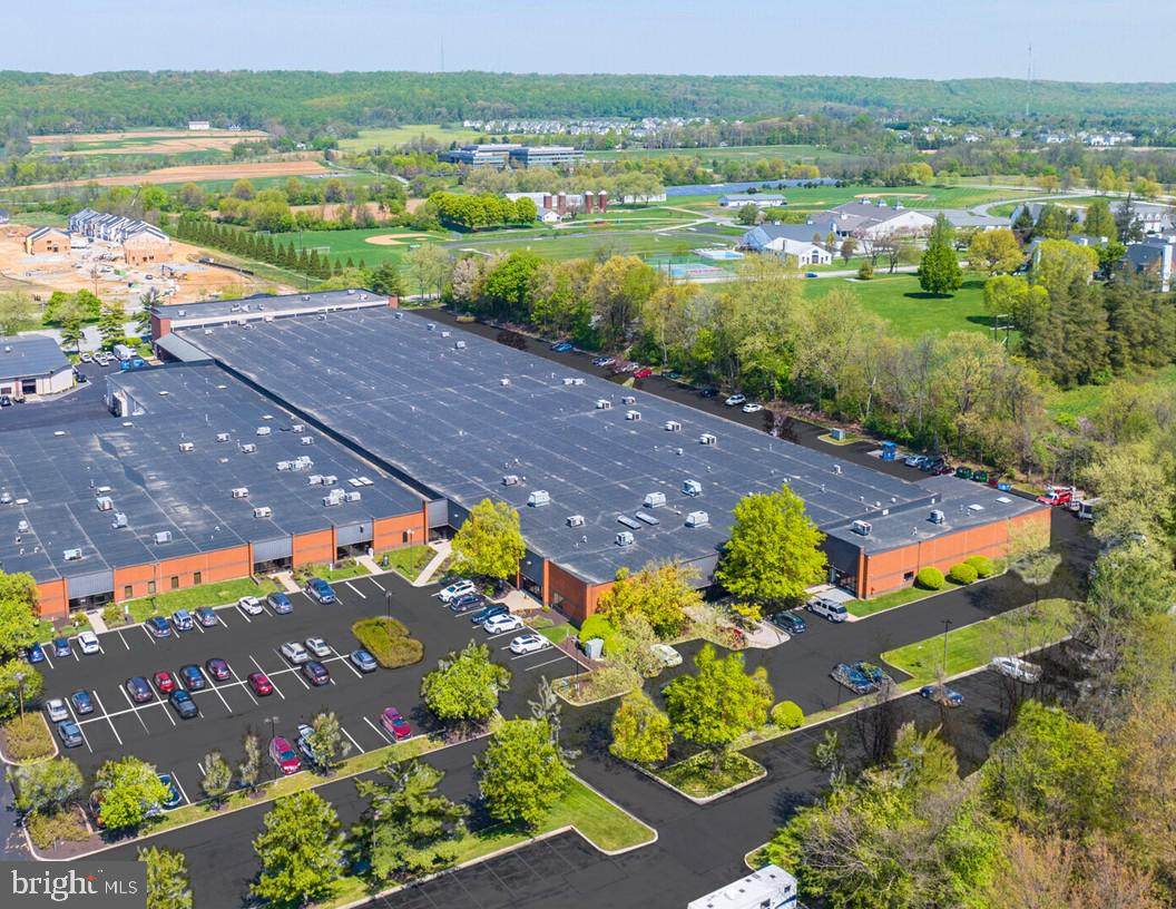 906-912 Springdale Dr. - Photo 1