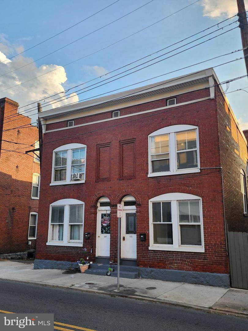 105 Park Street - Photo 1