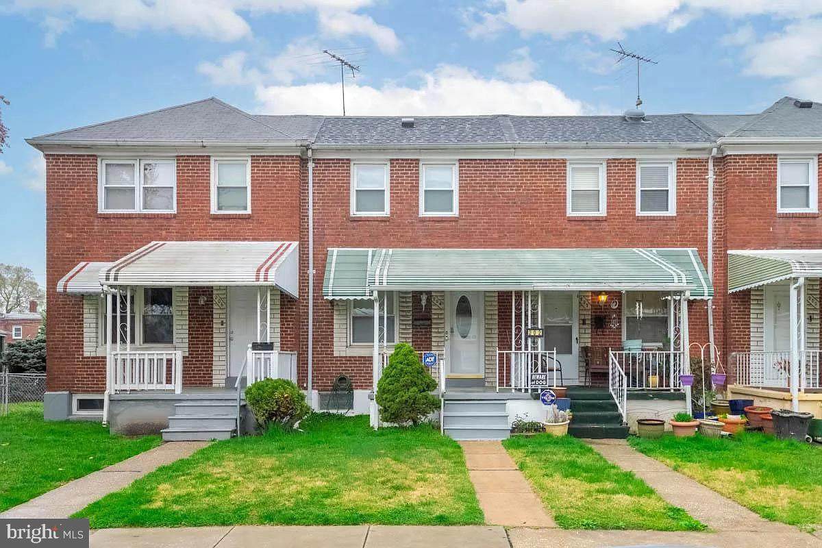 204 Kingston - Photo 1