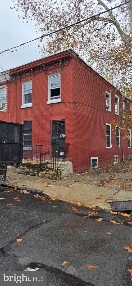 5101 Kershaw Street - Photo 1