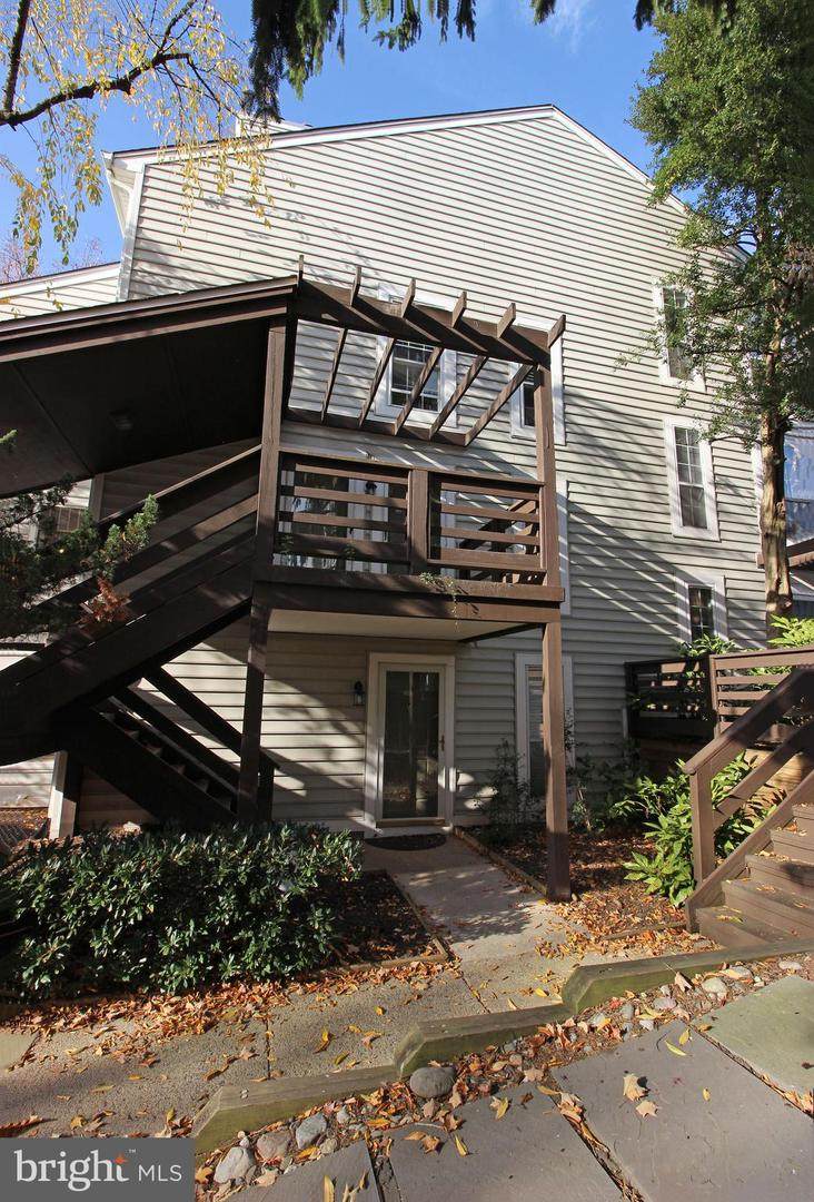 10182 Oakton Terrace Road - Photo 1