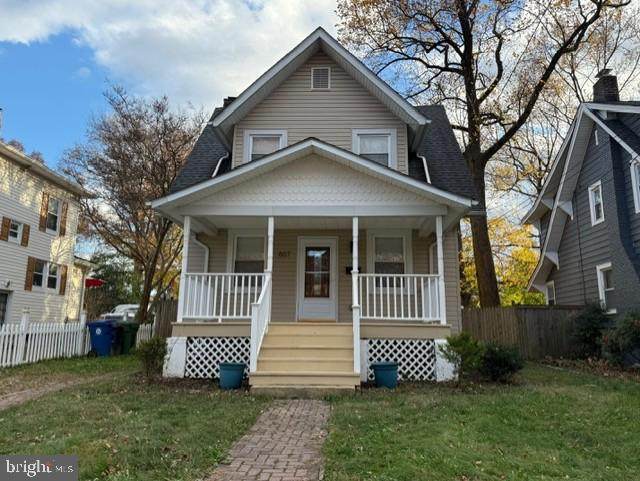 607 Saint Dunstans Road - Photo 1