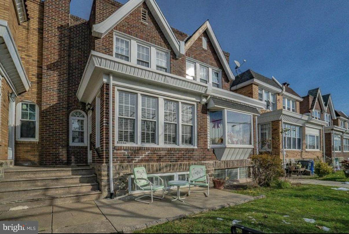 3227 Unruh Avenue - Photo 1