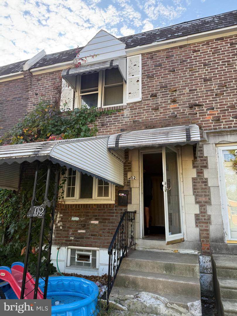 402 Rively Avenue - Photo 1