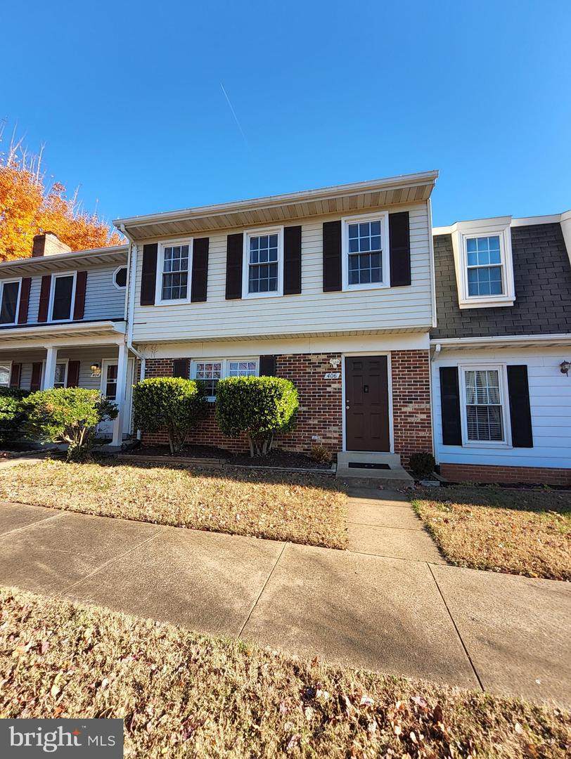 406 Denning Court - Photo 1