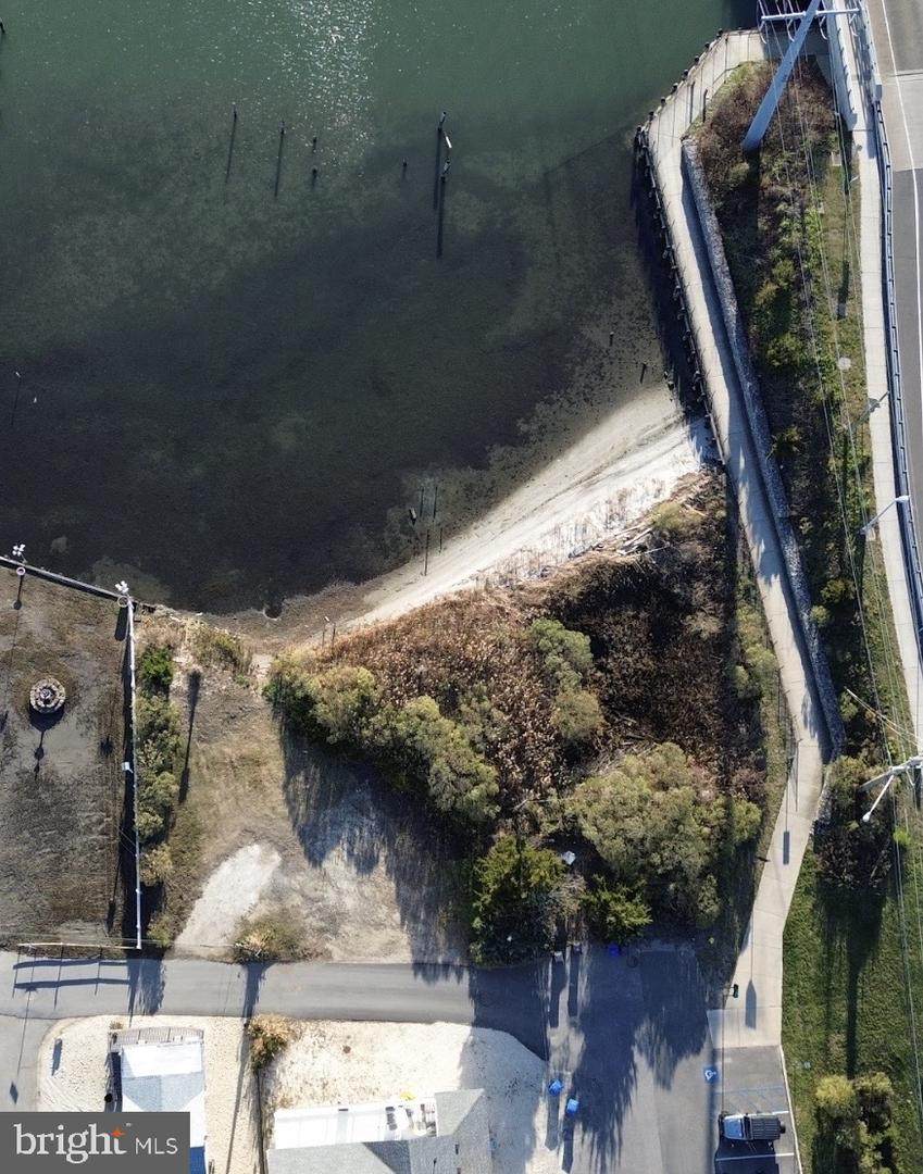 2572 East Bay Avenue - Photo 1