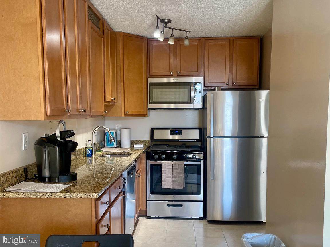 5225 Pooks Hill Road - Photo 1