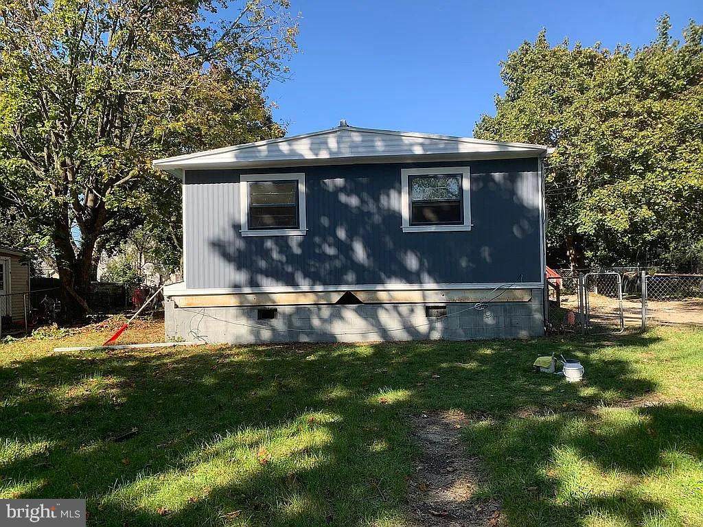 61 American Avenue - Photo 1