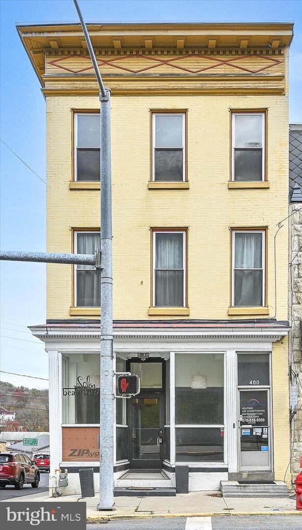 400 Centre Street - Photo 1