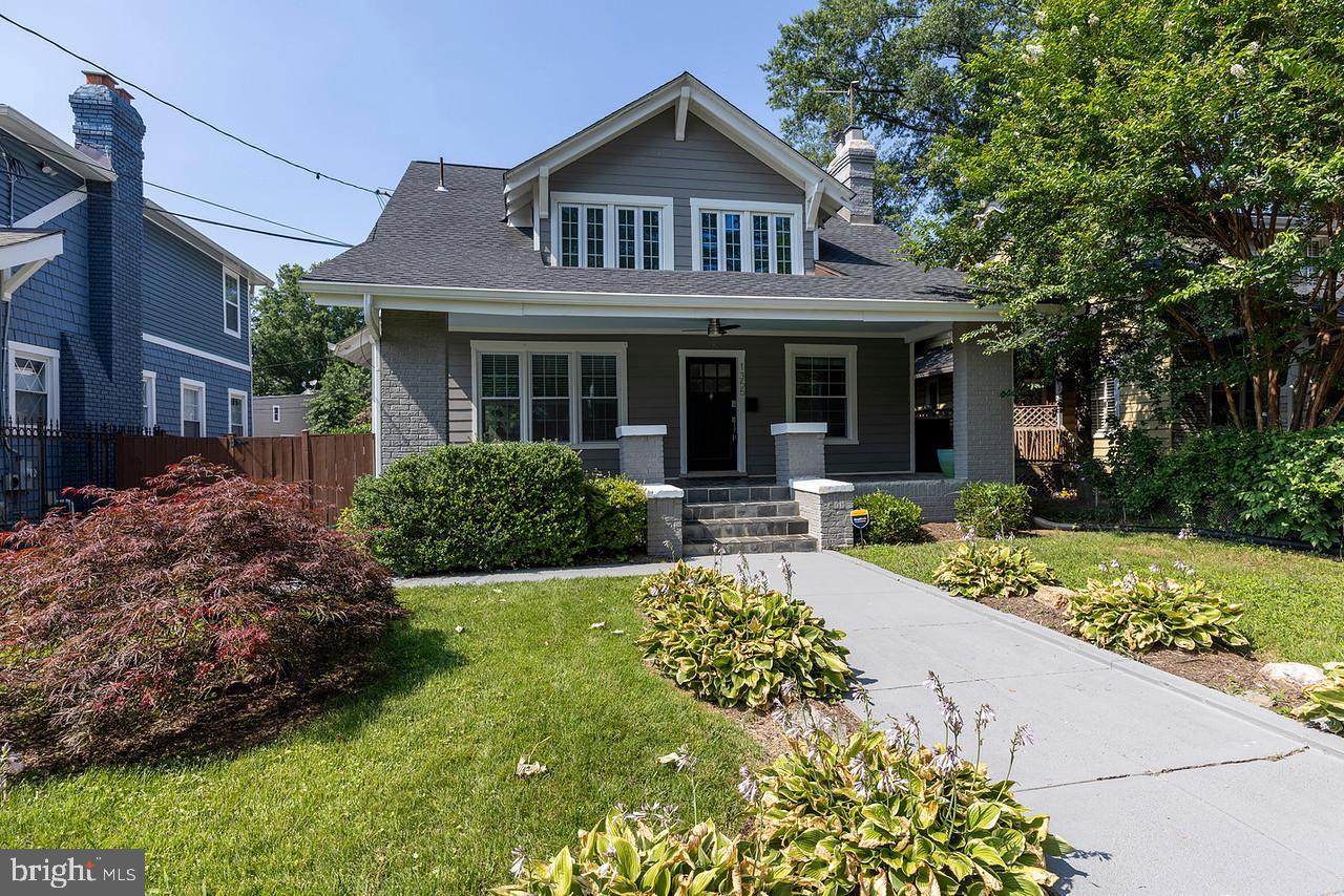 1355 Montague Street - Photo 1