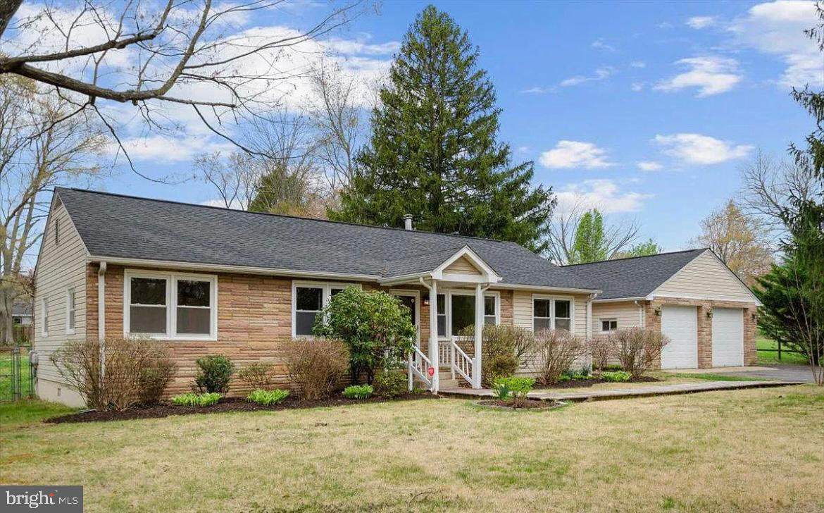 7804 Old Carolina Road - Photo 1