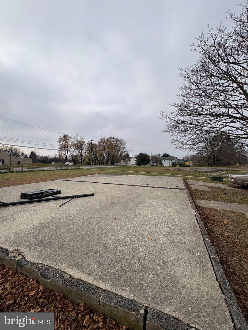 437-439 Afton Dr Afton Drive - Photo 1