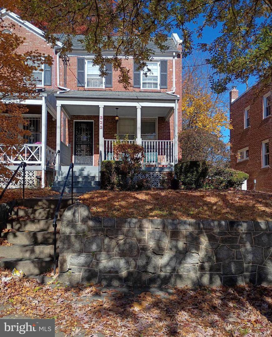 323 Whittier Street - Photo 1