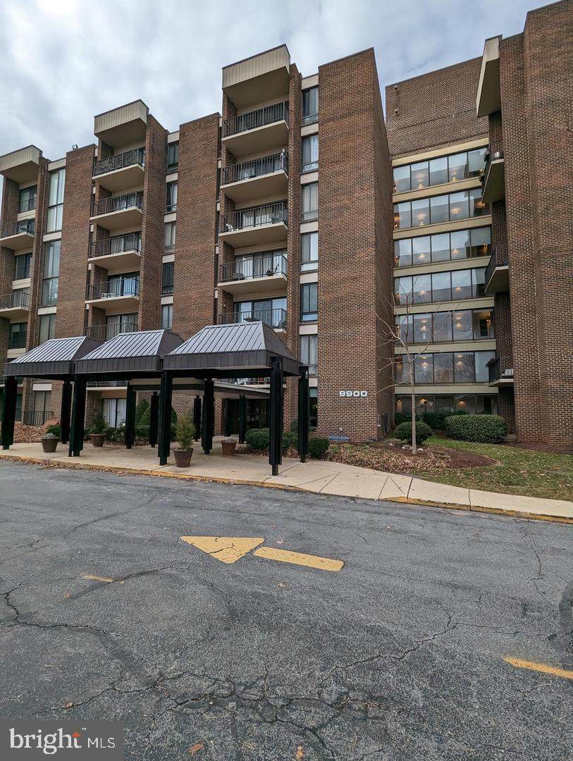 9900 Georgia Avenue - Photo 1