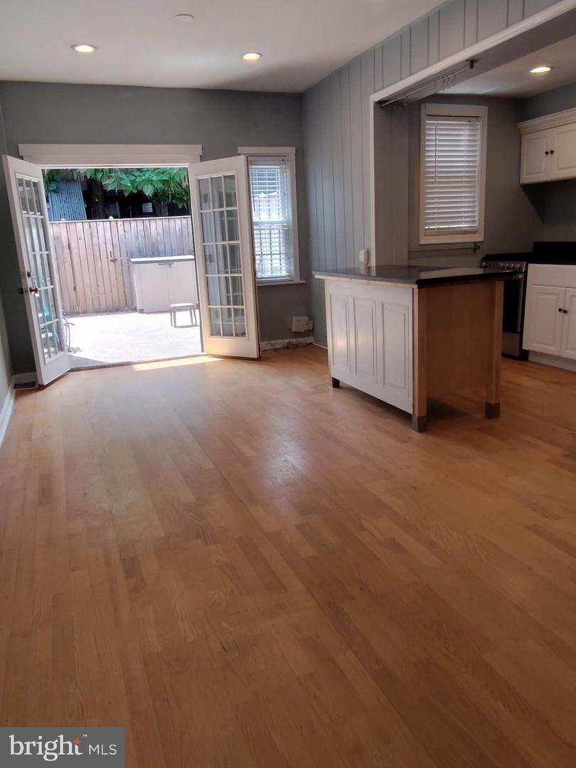 1223 Wylie Street - Photo 1