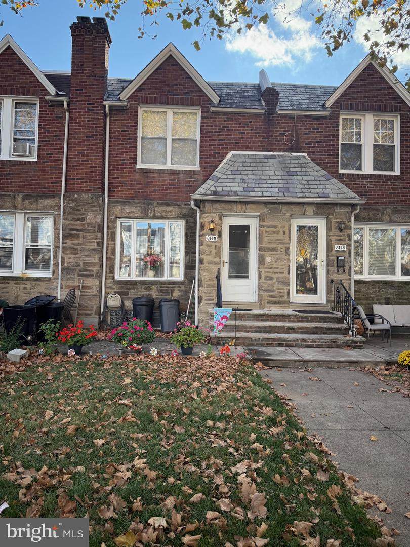 3148 Fanshawe Street - Photo 1