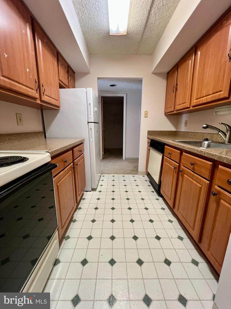 800 Avondale Road - Photo 1