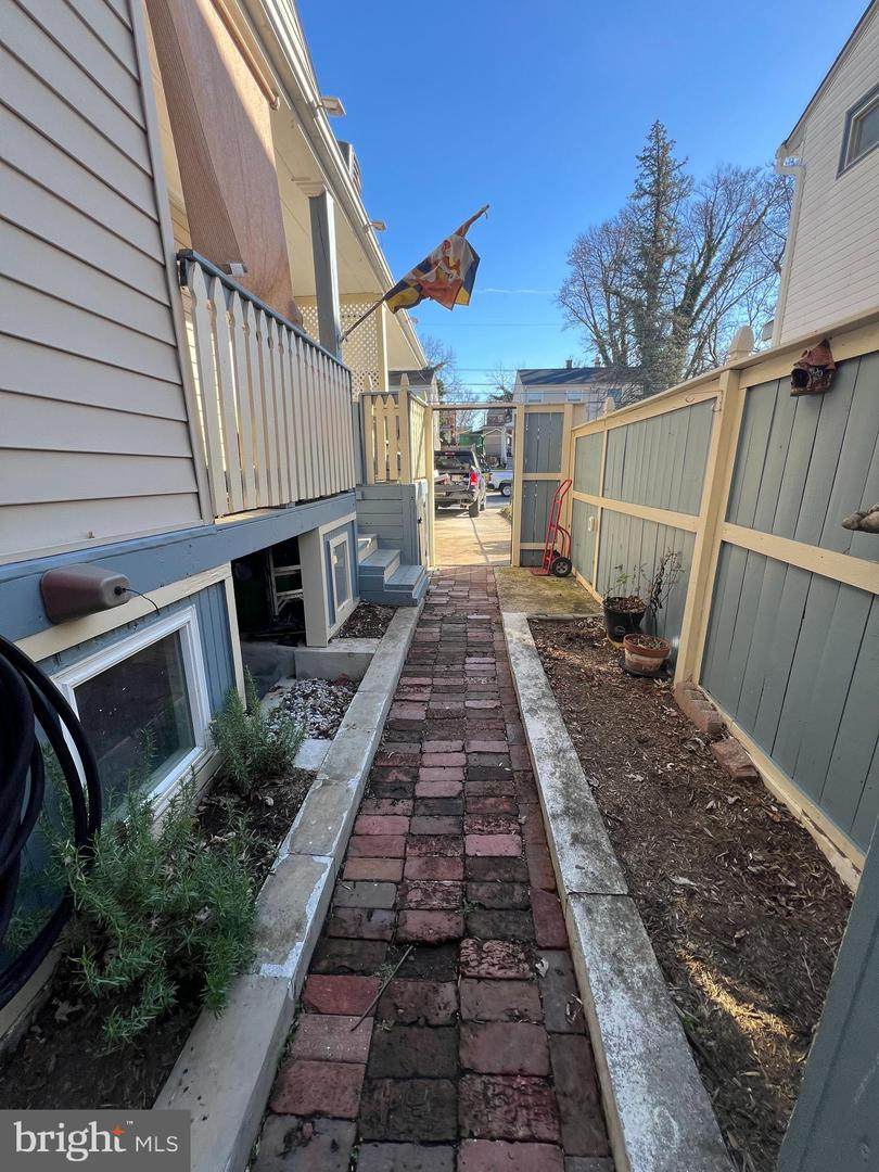 12220 Centerhill Street - Photo 1