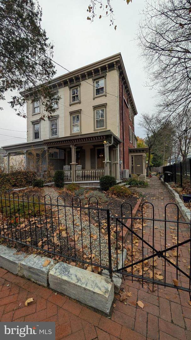 407 2ND Street - Photo 1