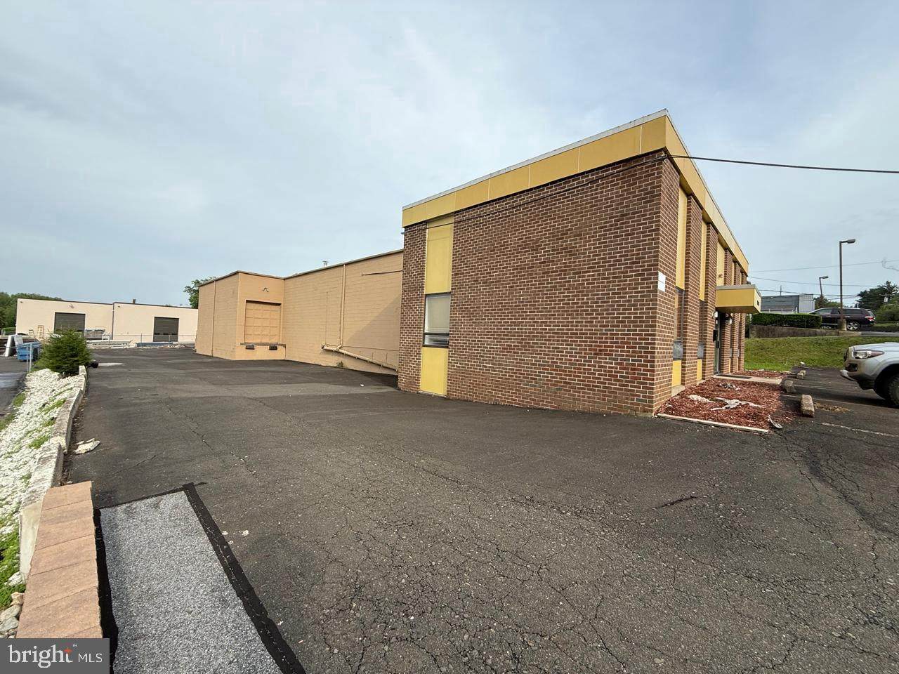 1675 Bustleton Pike - Photo 1