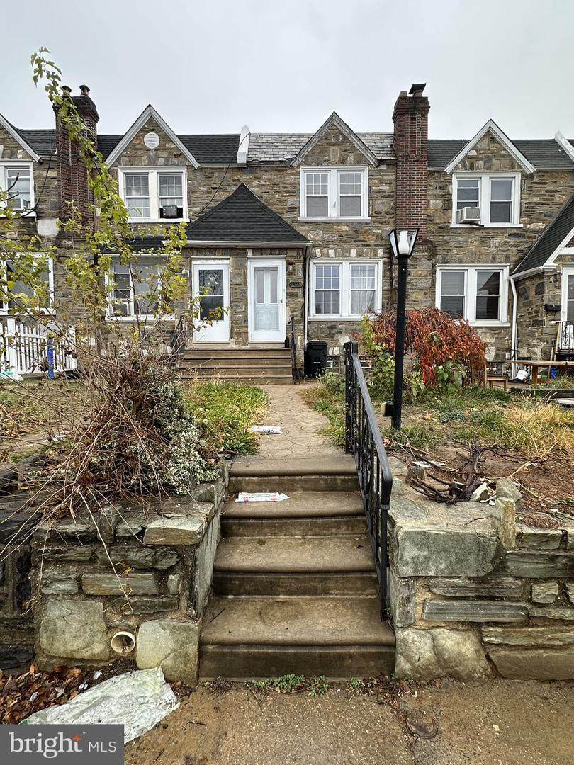 3245 Longshore Avenue - Photo 1