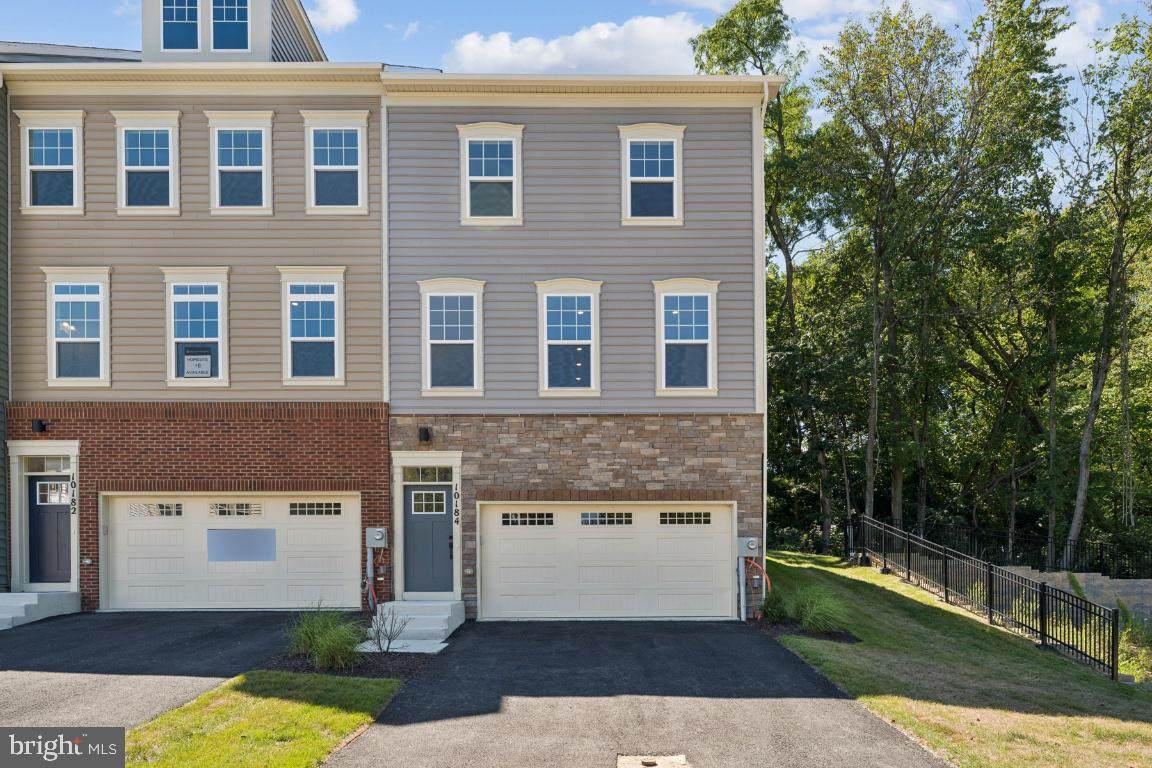 10184 Kings Grove Way - Photo 1