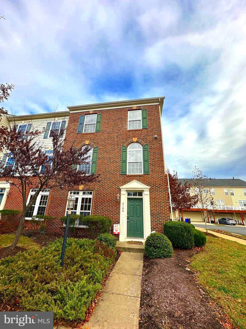 2100 Abbottsbury Way - Photo 1