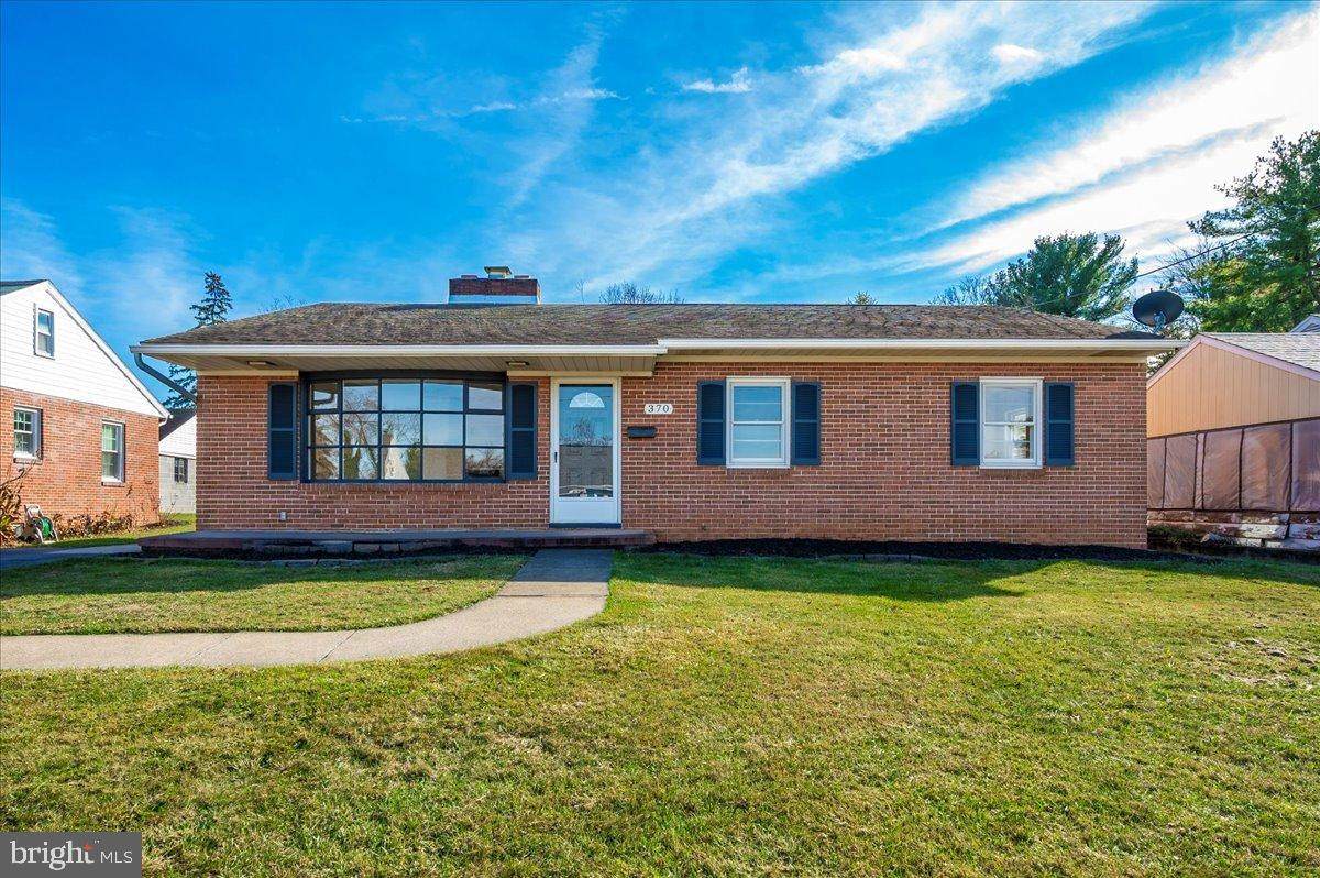 370 Daycotah Avenue - Photo 1