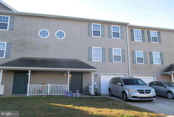 111 Downey Oak Circle - Photo 1