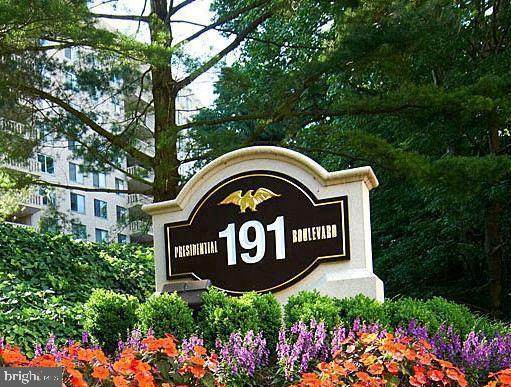 191 Presidential Boulevard - Photo 1