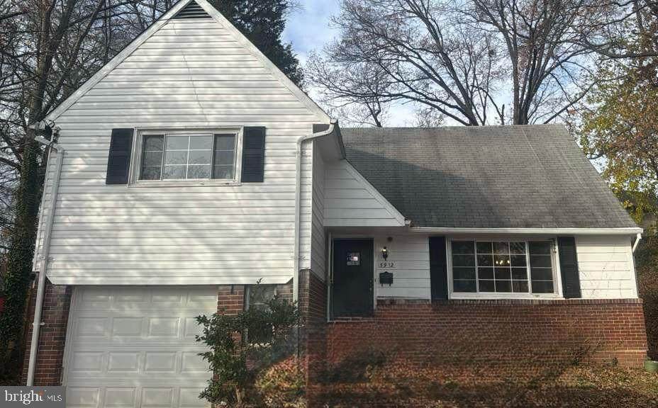 5912 61ST Avenue - Photo 1