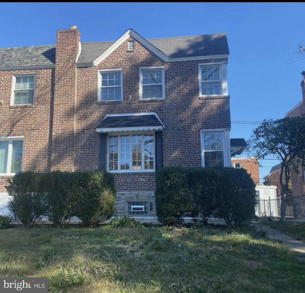 717 Disston Street - Photo 1