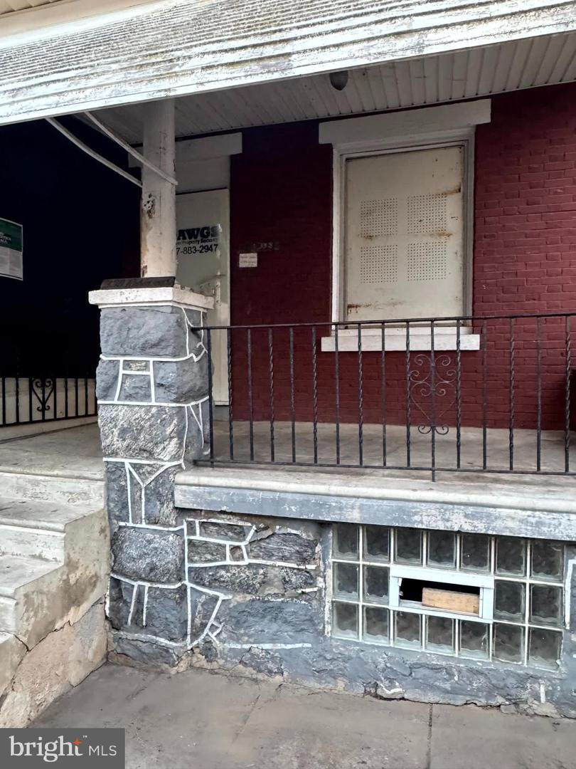 338 Robinson Street - Photo 1