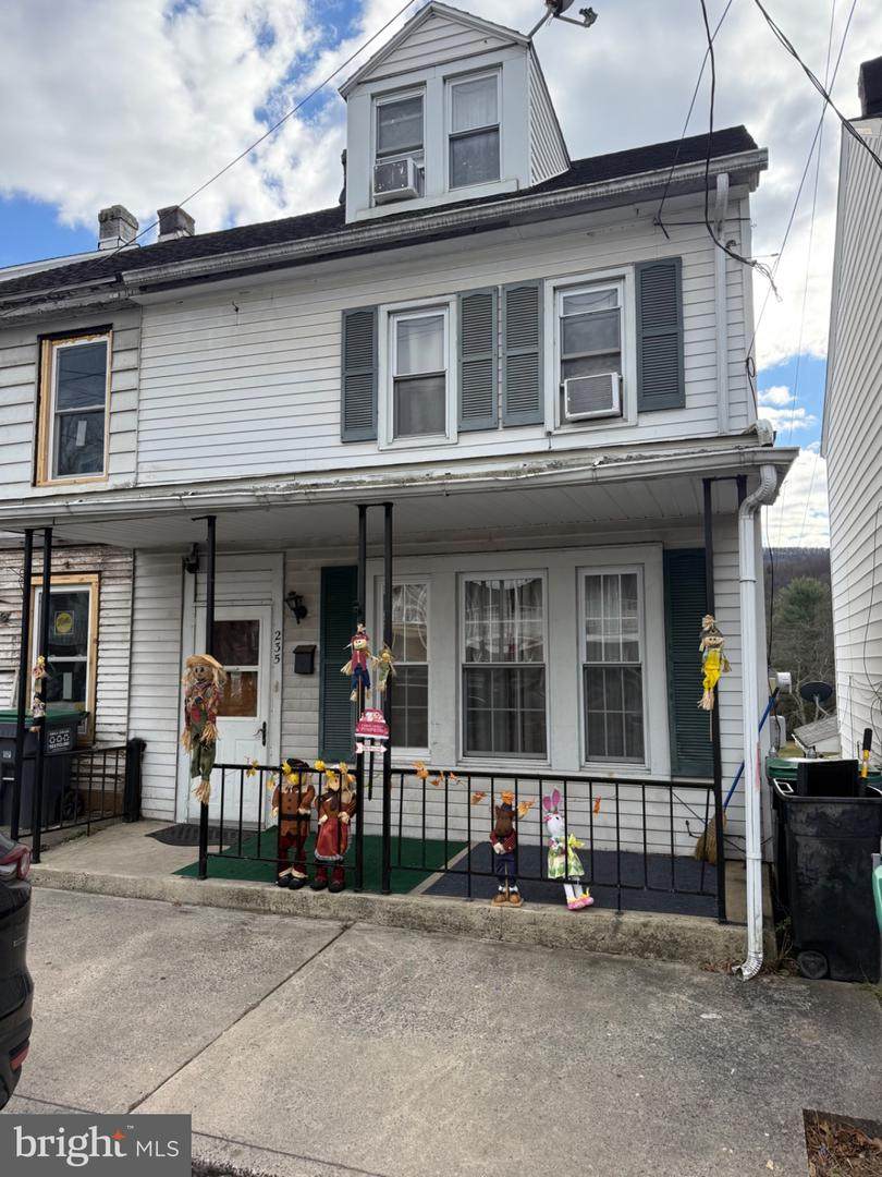 235 Valley Street - Photo 1