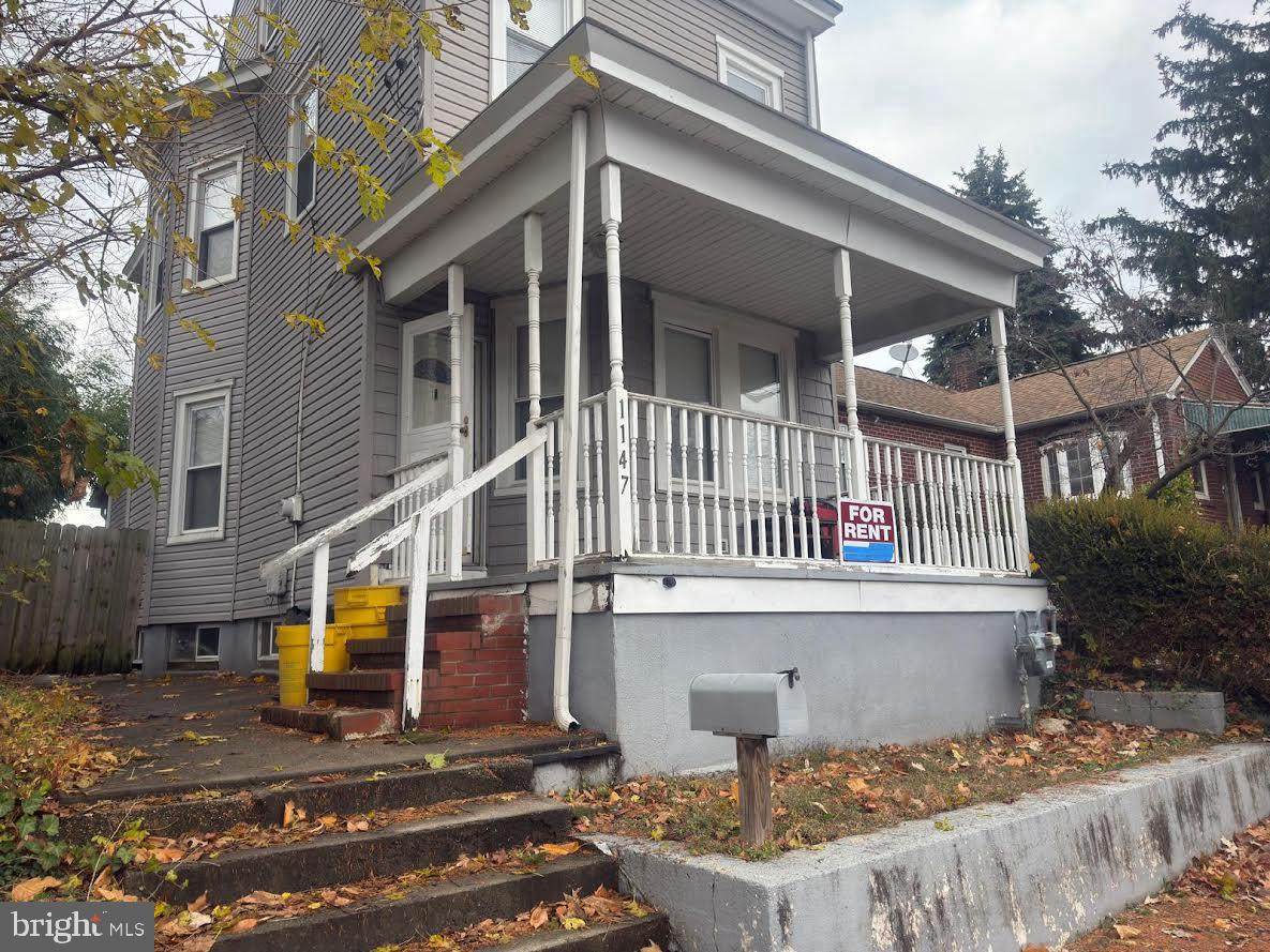 1147 Indiana Avenue - Photo 1