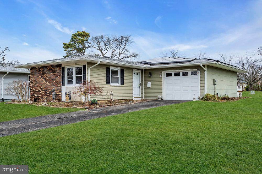 201 Blake Circle - Photo 1