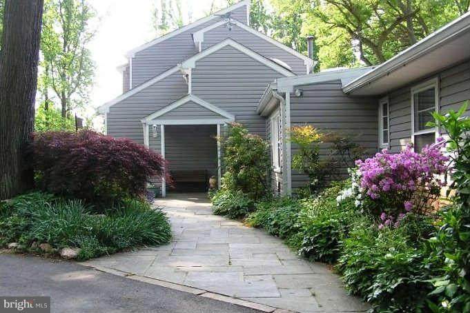 10409 Gary Road - Photo 1