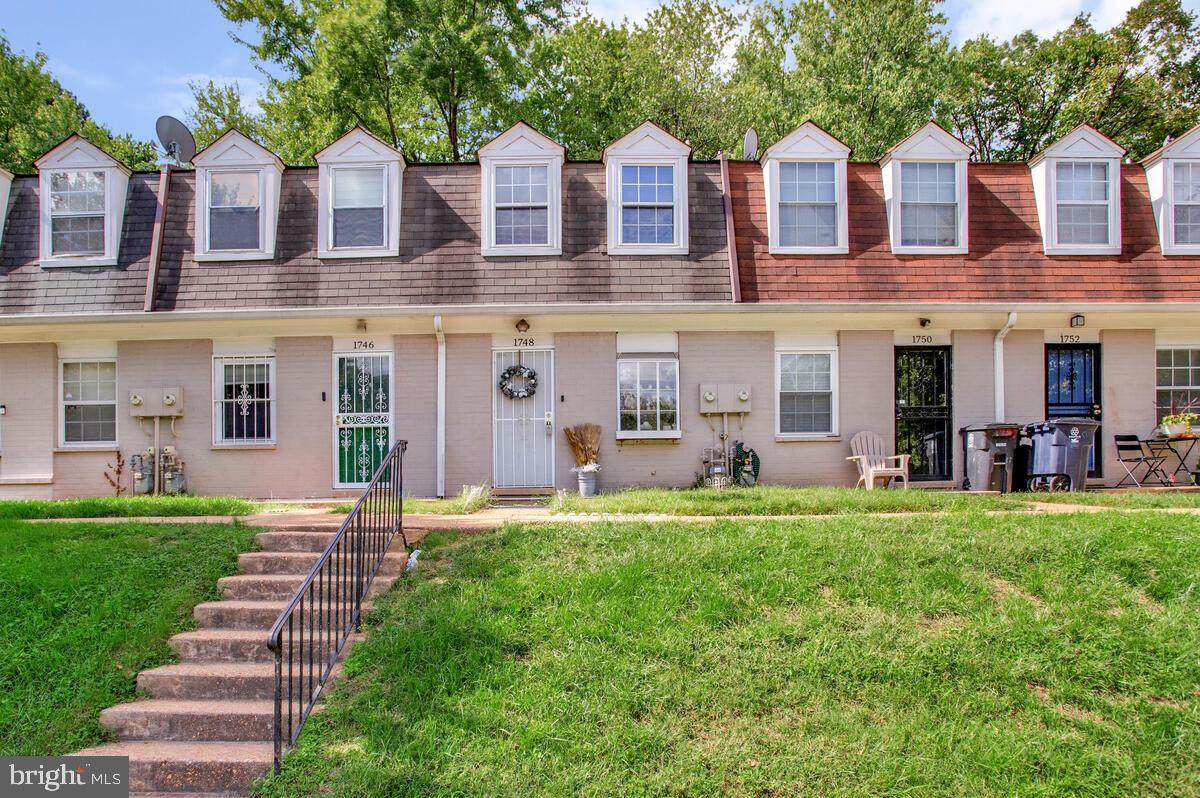 1748 Dutch Village Drive - Photo 1