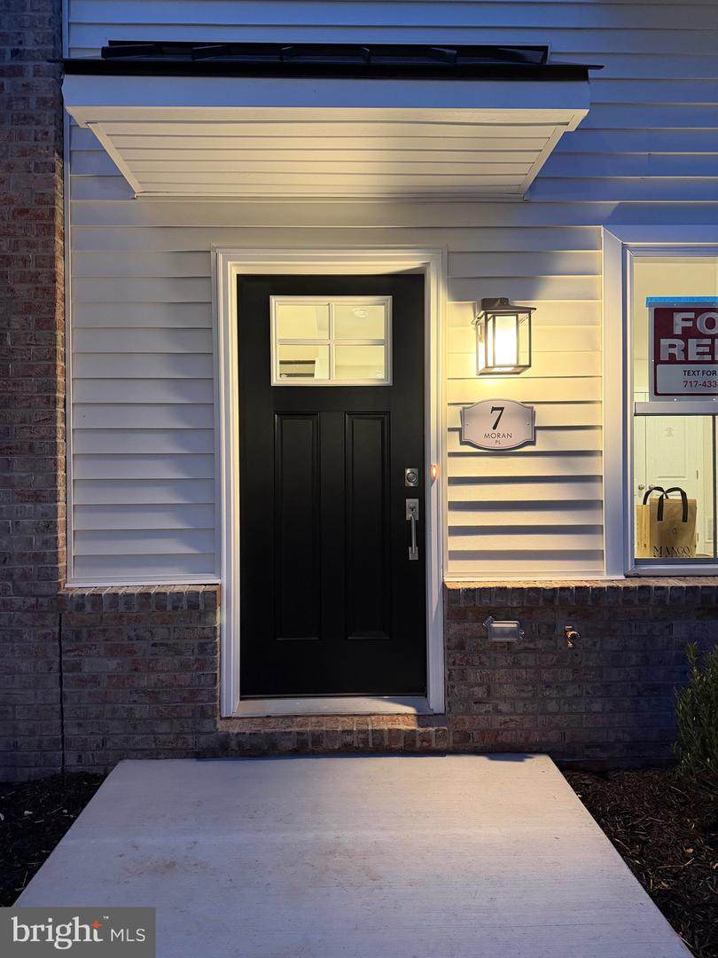 7 Moran Place - Photo 1